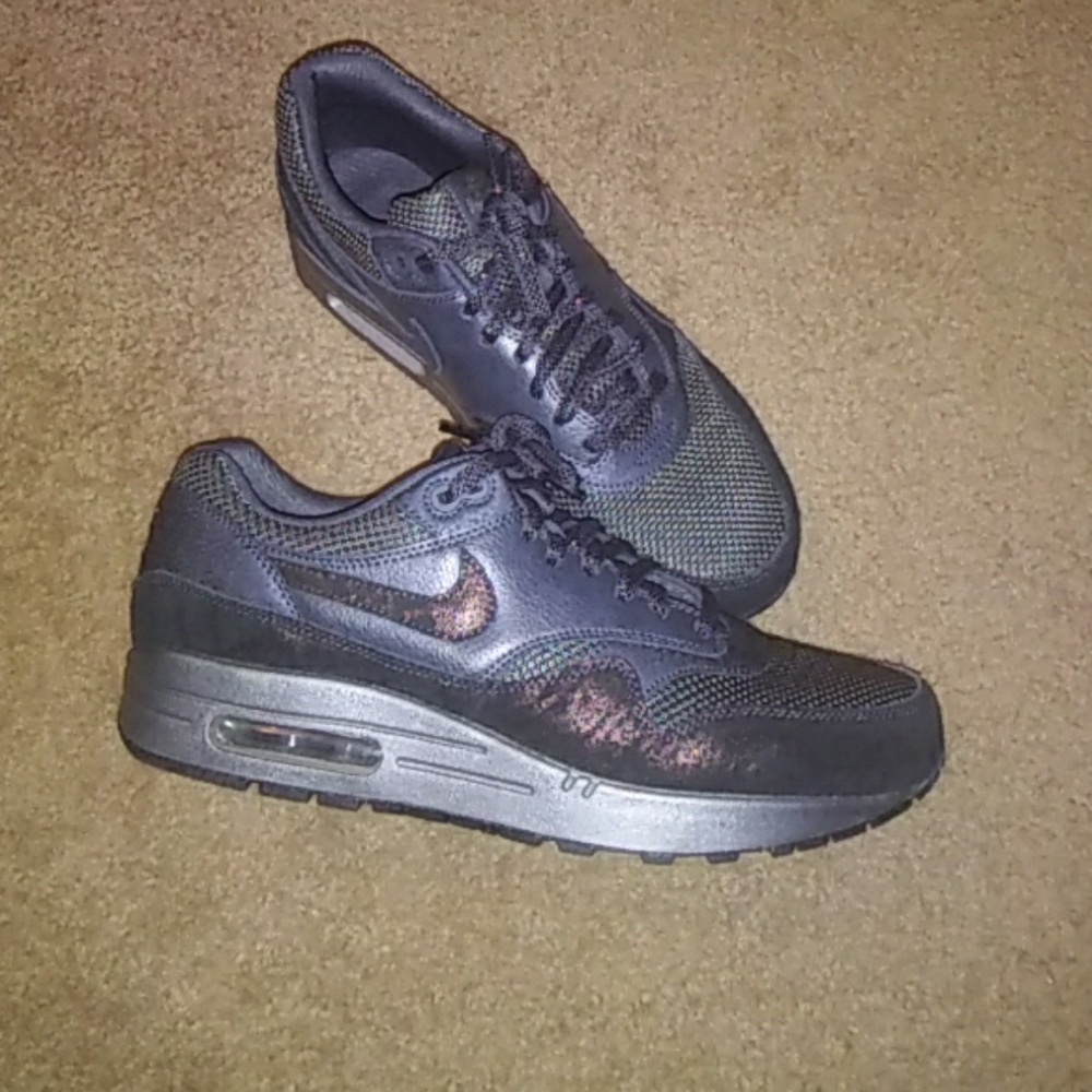 Reposh Nikes